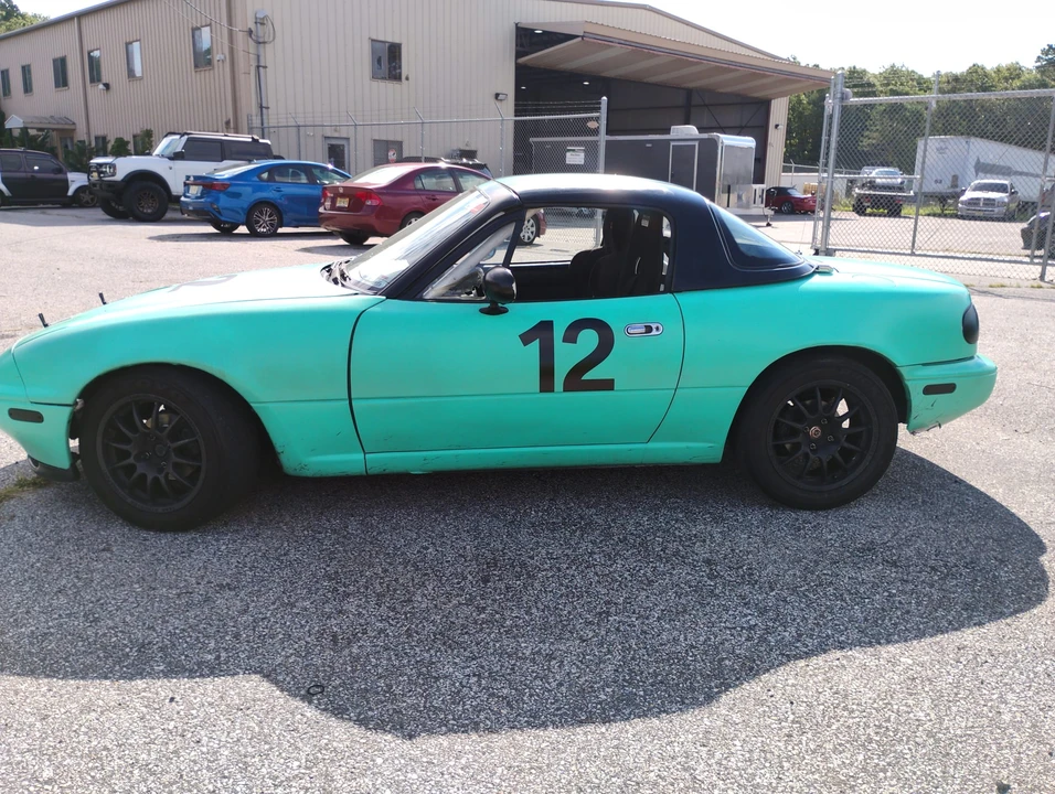 1992 Mazda NA MX-5 Miata - Image 9 of 31