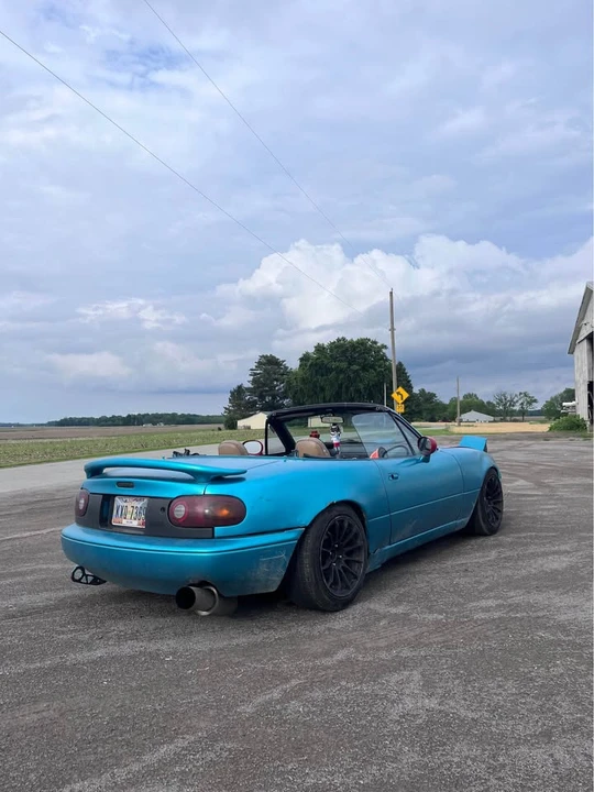 1992 Mazda NA MX-5 Miata - Image 3 of 10