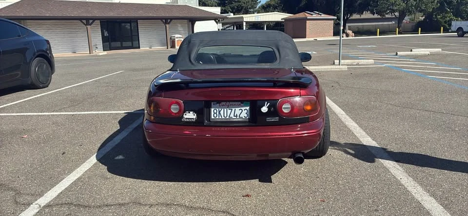 1992 Mazda NA MX-5 Miata - Image 2 of 3