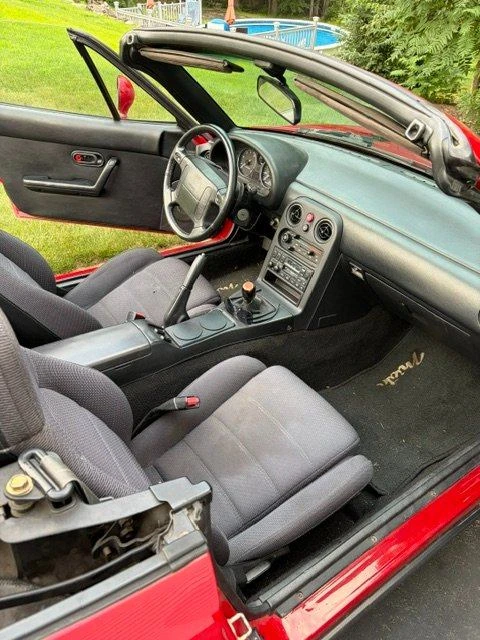 1992 Mazda NA MX-5 Miata - Image 5 of 8