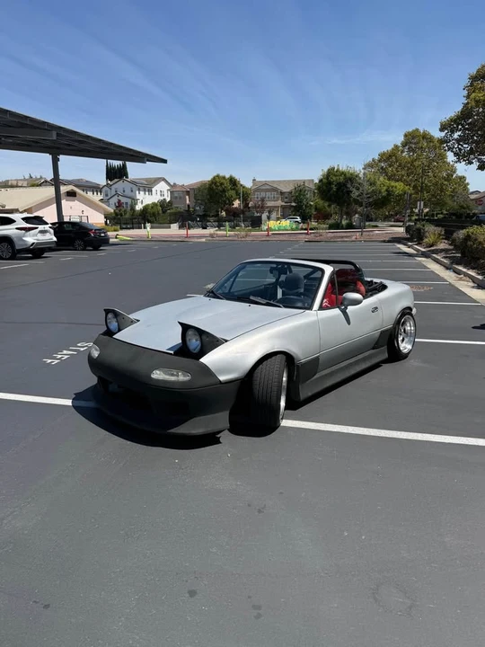 1992 Mazda NA MX-5 Miata - Image 2 of 9