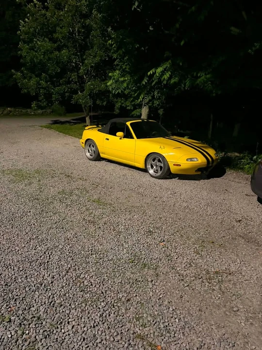 1992 Mazda NA MX-5 Miata - Image 3 of 16