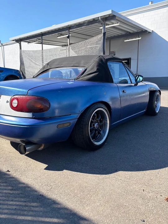 1992 Mazda NA MX-5 Miata - Image 3 of 8