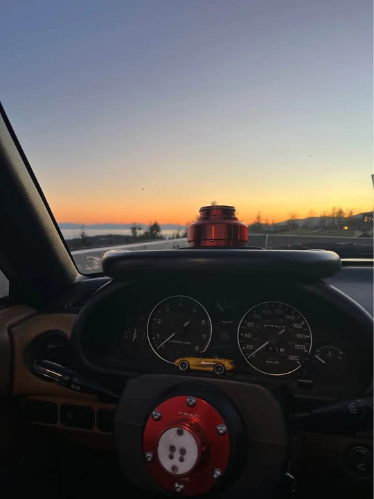 1992 Mazda NA MX-5 Miata - Image 3 of 12