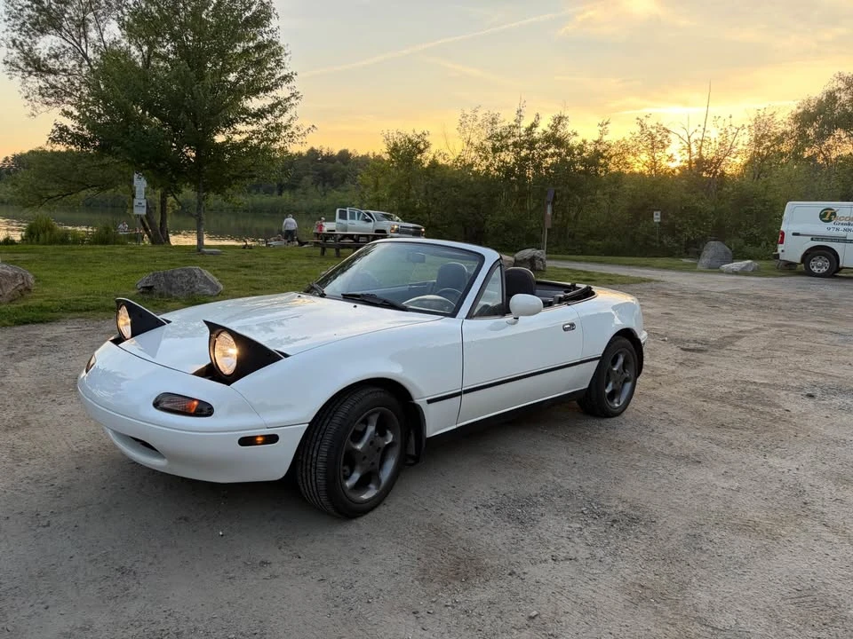 1992 Mazda NA MX-5 Miata - Image 5 of 6