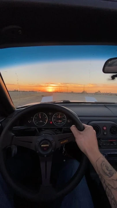 1992 Mazda NA MX-5 Miata - Image 2 of 5