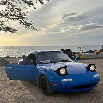 1992 Mazda MX-5 SE Convertible