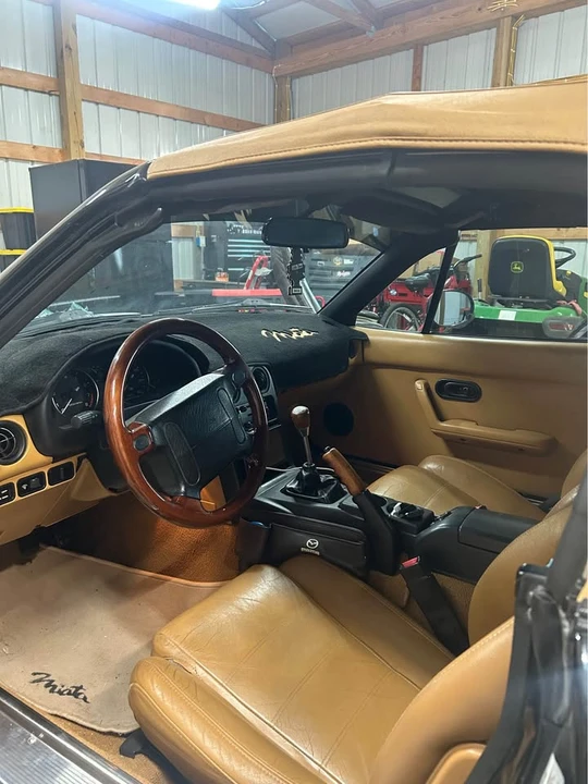 1992 Mazda NA MX-5 Miata - Image 3 of 5