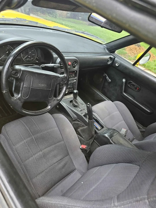 1992 Mazda NA MX-5 Miata - Image 12 of 13