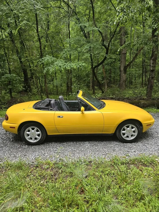 1992 Mazda NA MX-5 Miata - Image 6 of 13