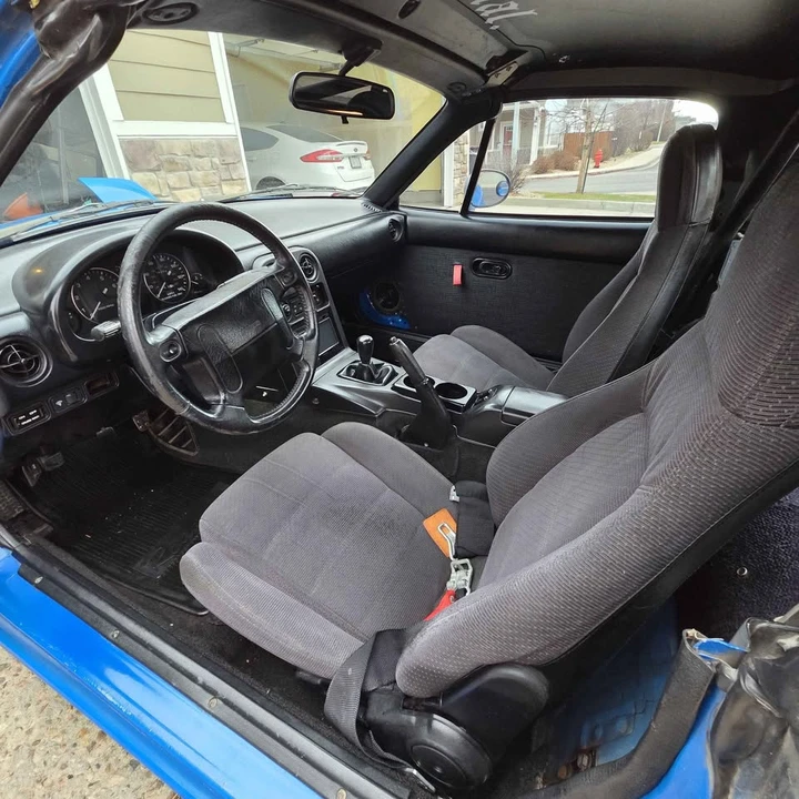 1992 Mazda NA MX-5 Miata - Image 5 of 8