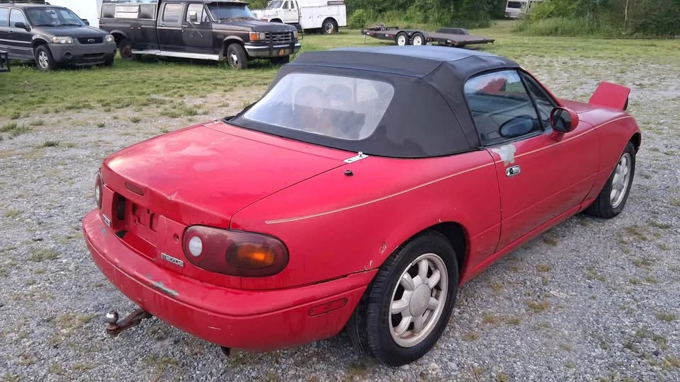 1992 Mazda NA MX-5 Miata - Image 4 of 9