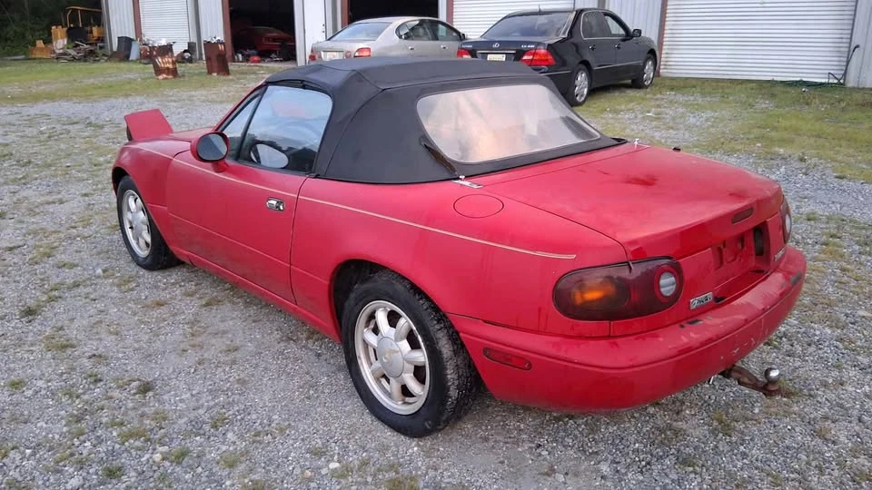 1992 Mazda NA MX-5 Miata - Image 5 of 9