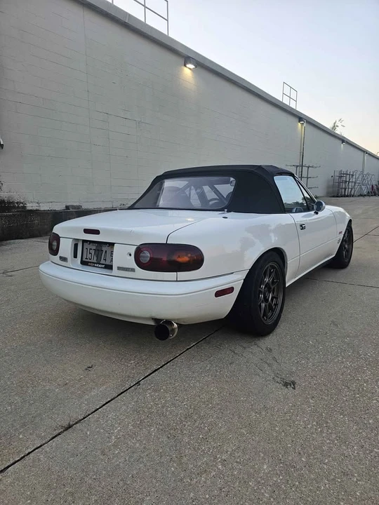 1992 Mazda NA MX-5 Miata - Image 5 of 20