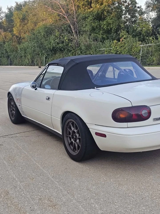 1992 Mazda NA MX-5 Miata - Image 7 of 20