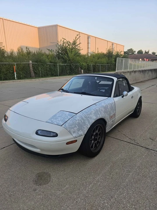 1992 Mazda NA MX-5 Miata - Image 9 of 20