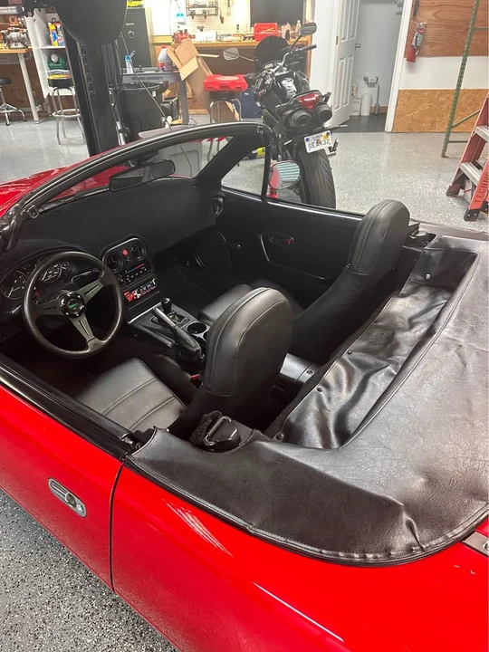 1992 Mazda NA MX-5 Miata - Image 8 of 9