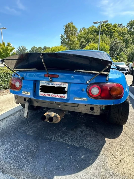 1992 Mazda NA MX-5 Miata - Image 5 of 11