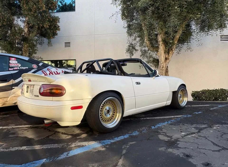 1992 Mazda NA MX-5 Miata - Image 8 of 10