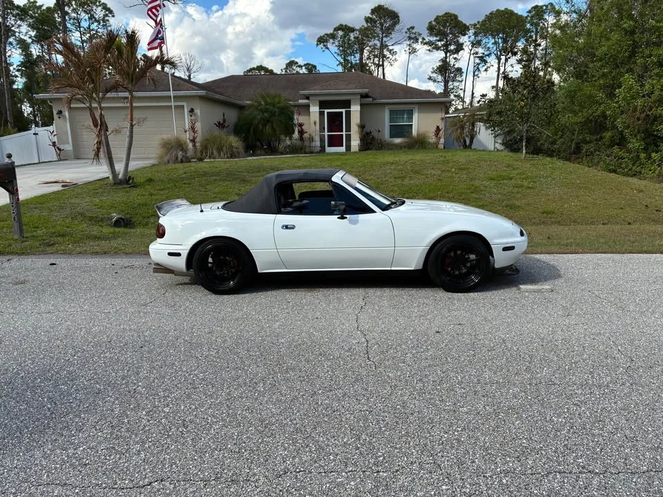 1992 Mazda NA MX-5 Miata - Image 2 of 7