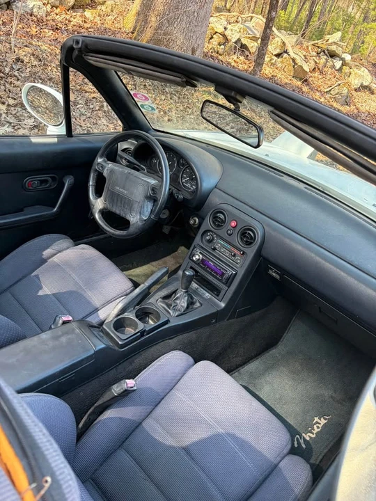 1992 Mazda NA MX-5 Miata - Image 2 of 6