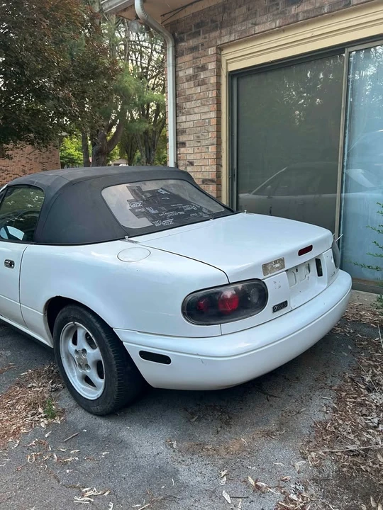 1992 Mazda NA MX-5 Miata - Image 3 of 10