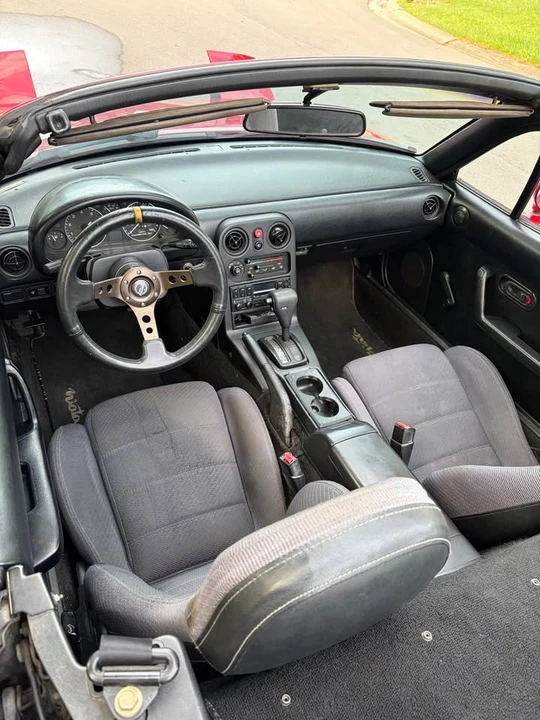 1992 Mazda NA MX-5 Miata - Image 6 of 10