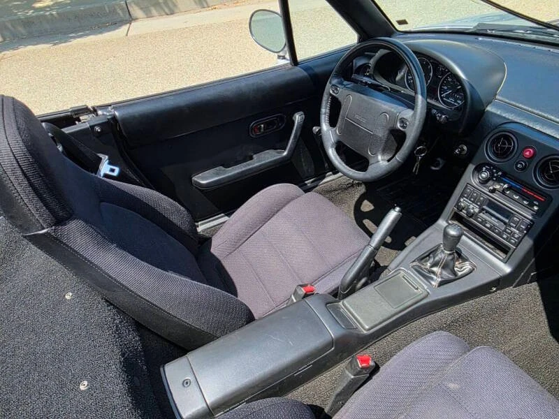 1992 Mazda NA MX-5 Miata - Image 8 of 16
