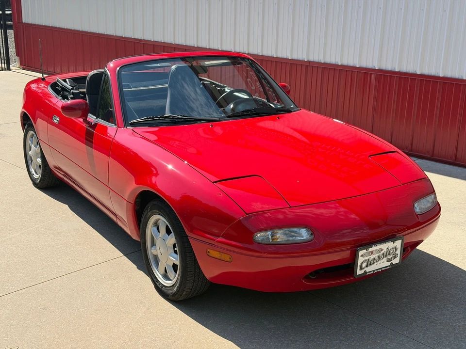 1992 Mazda NA MX-5 Miata - Image 2 of 31