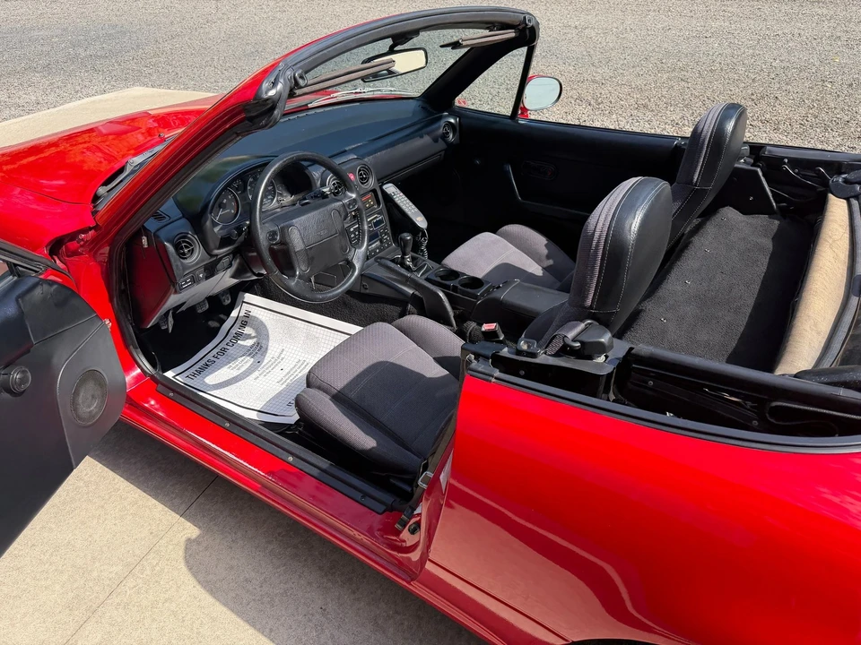 1992 Mazda NA MX-5 Miata - Image 21 of 31