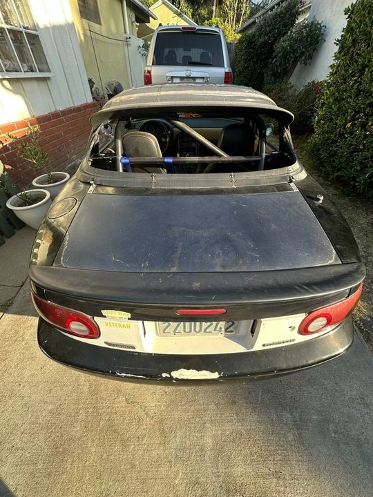 1992 Mazda NA MX-5 Miata - Image 6 of 16