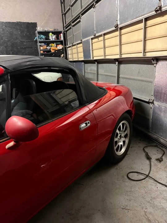 1992 Mazda NA MX-5 Miata - Image 6 of 8