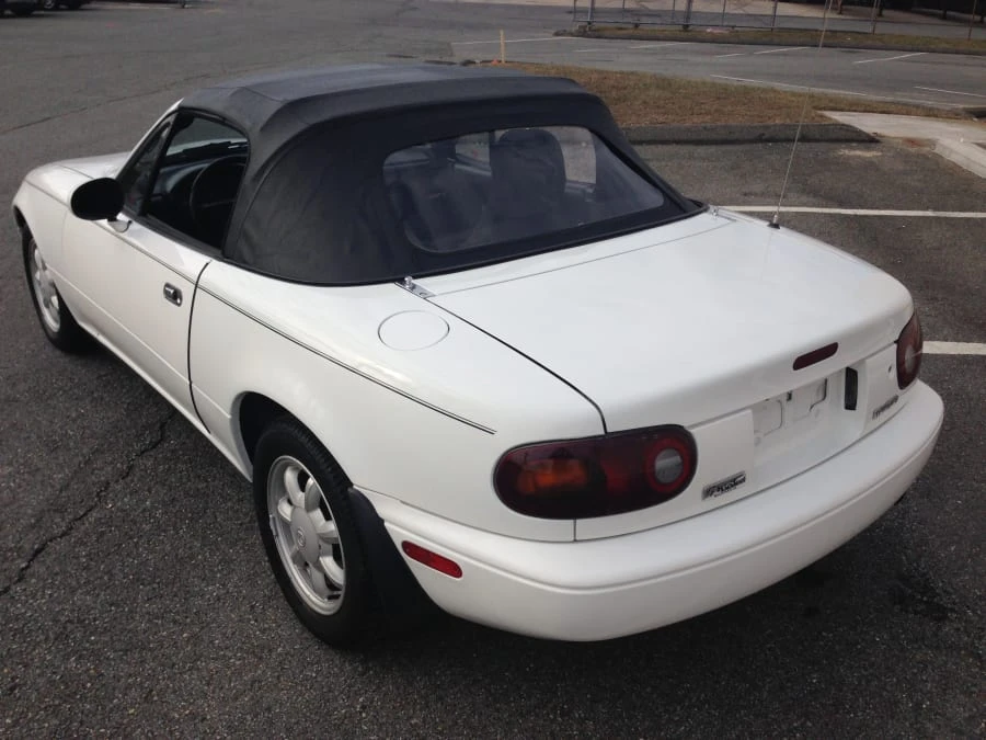 1992 Mazda NA MX-5 Miata - Image 7 of 8
