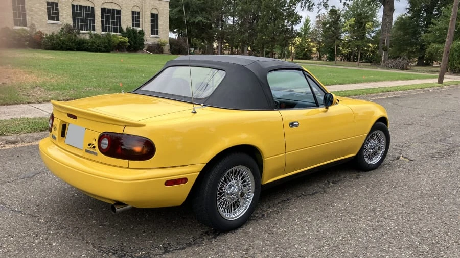 1992 Mazda NA MX-5 Miata - Image 3 of 8