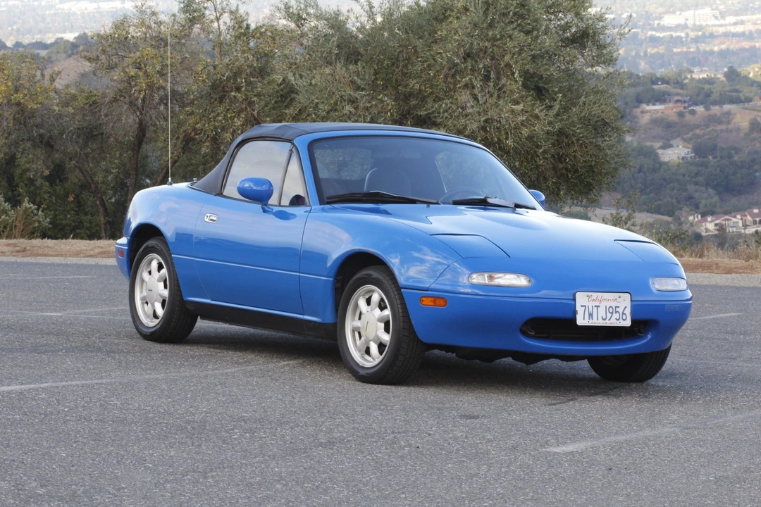 1992 Mazda NA MX-5 Miata - Image 2 of 31