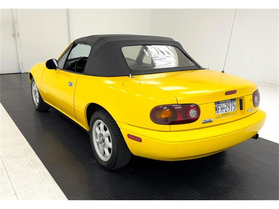 1992 Mazda NA MX-5 Miata - Image 6 of 31