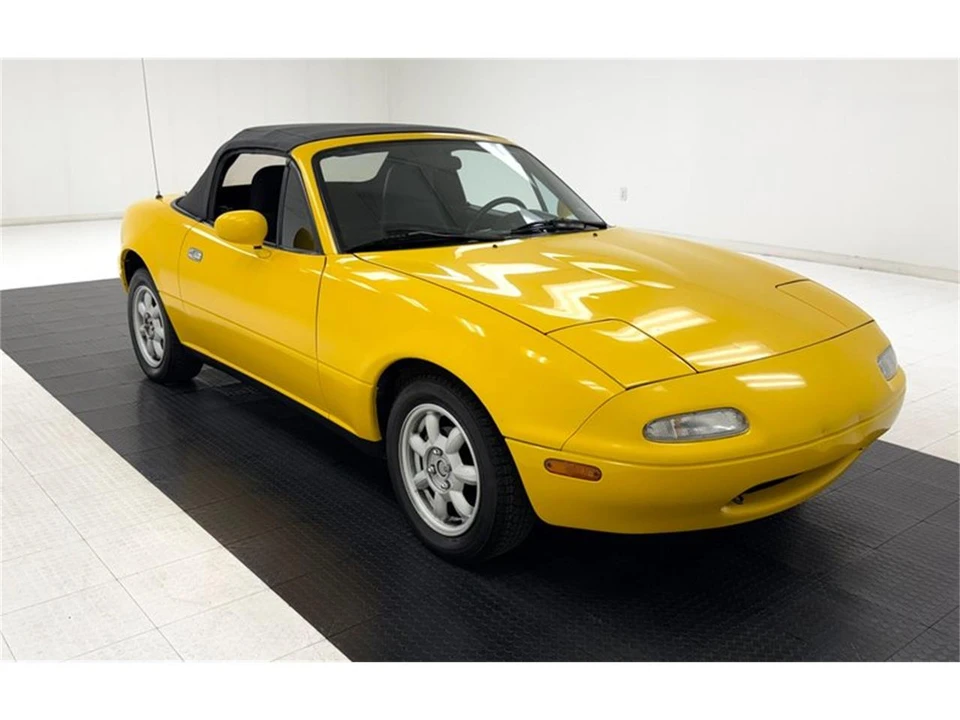 1992 Mazda NA MX-5 Miata - Image 11 of 31