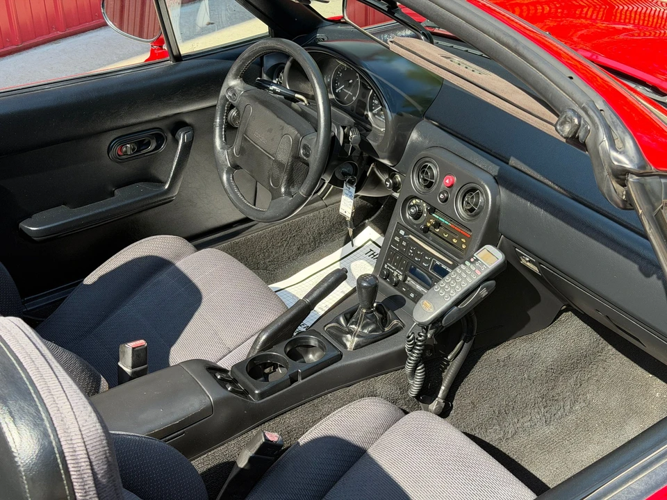 1992 Mazda NA MX-5 Miata - Image 6 of 31