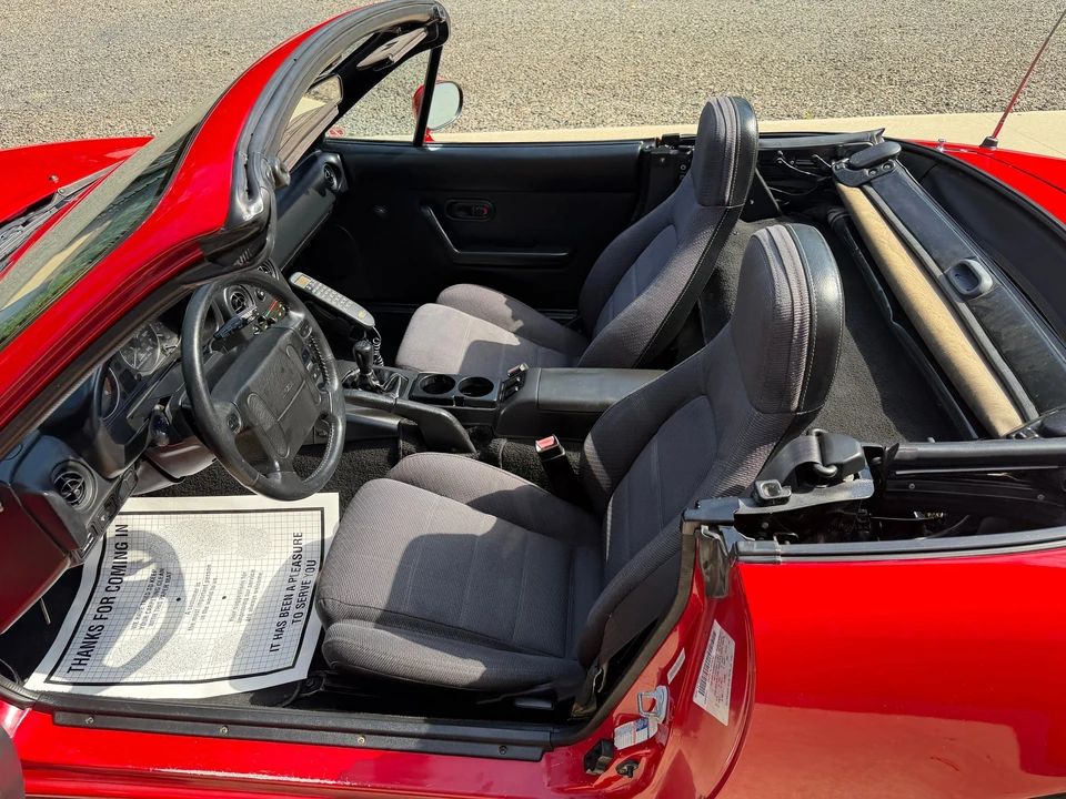 1992 Mazda NA MX-5 Miata - Image 29 of 31