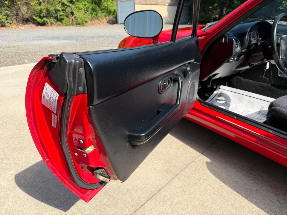 1992 Mazda NA MX-5 Miata - Image 19 of 31