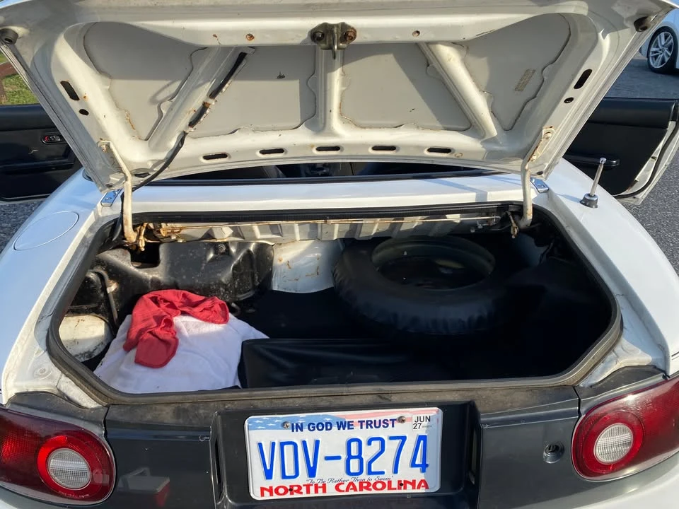 1992 Mazda NA MX-5 Miata - Image 13 of 14