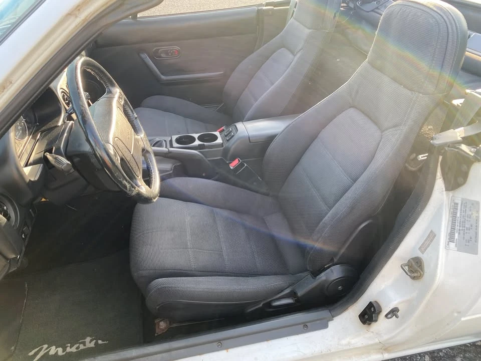 1992 Mazda NA MX-5 Miata - Image 4 of 14