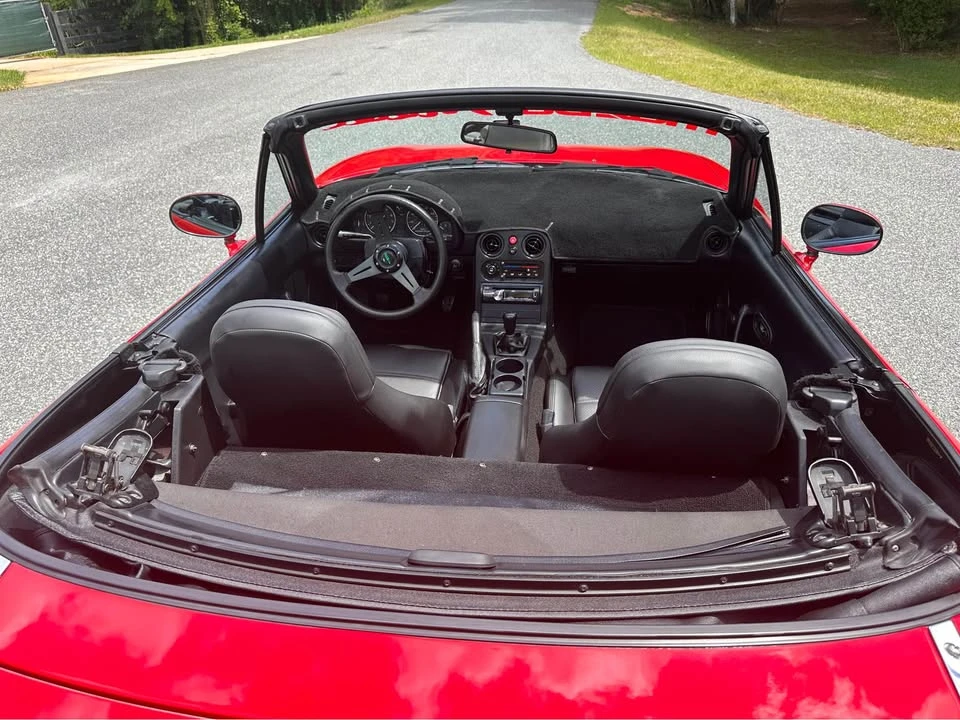 1992 Mazda NA MX-5 Miata - Image 7 of 10