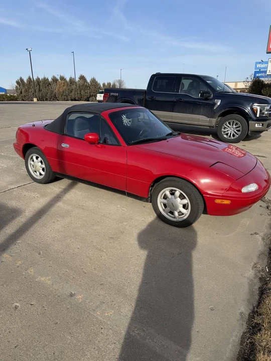 1992 Mazda NA MX-5 Miata - Image 5 of 12