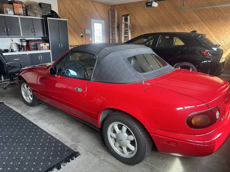 1992 Mazda NA MX-5 Miata - Image 11 of 12