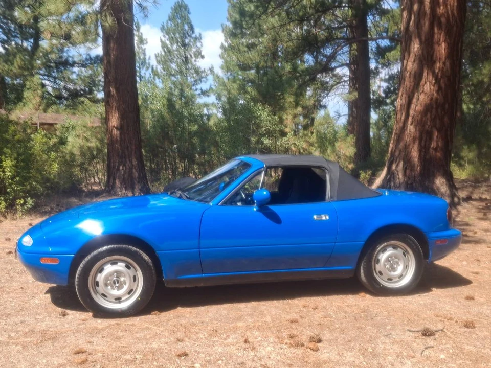 1992 Mazda NA MX-5 Miata - Image 11 of 22