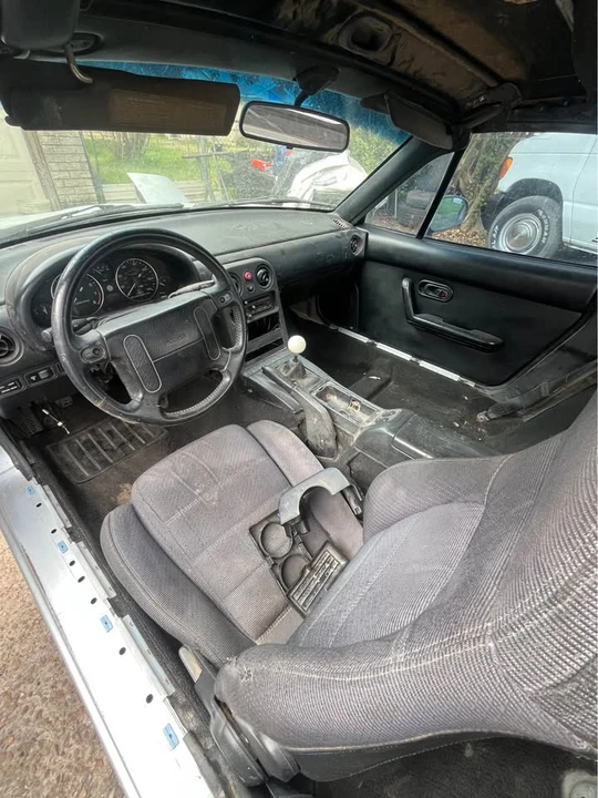 1992 Mazda NA MX-5 Miata - Image 6 of 9