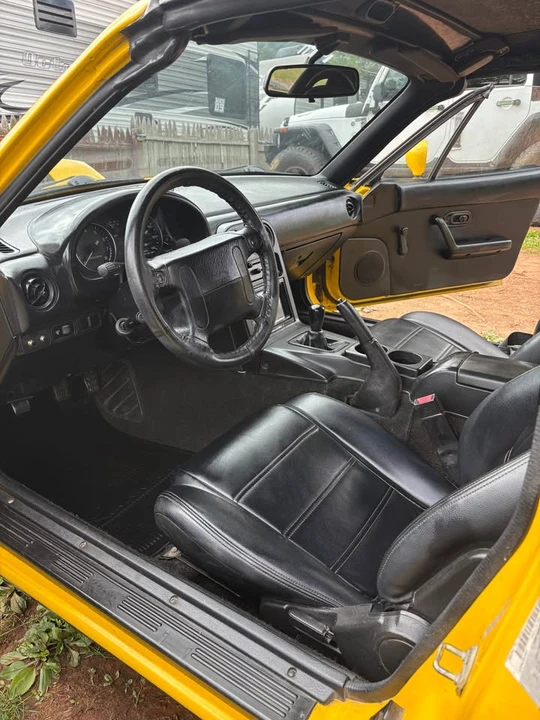 1992 Mazda NA MX-5 Miata - Image 6 of 8