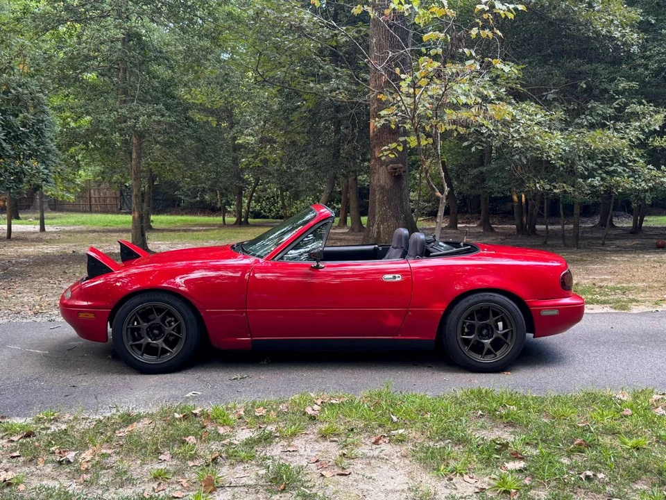 1992 Mazda NA MX-5 Miata - Image 9 of 15
