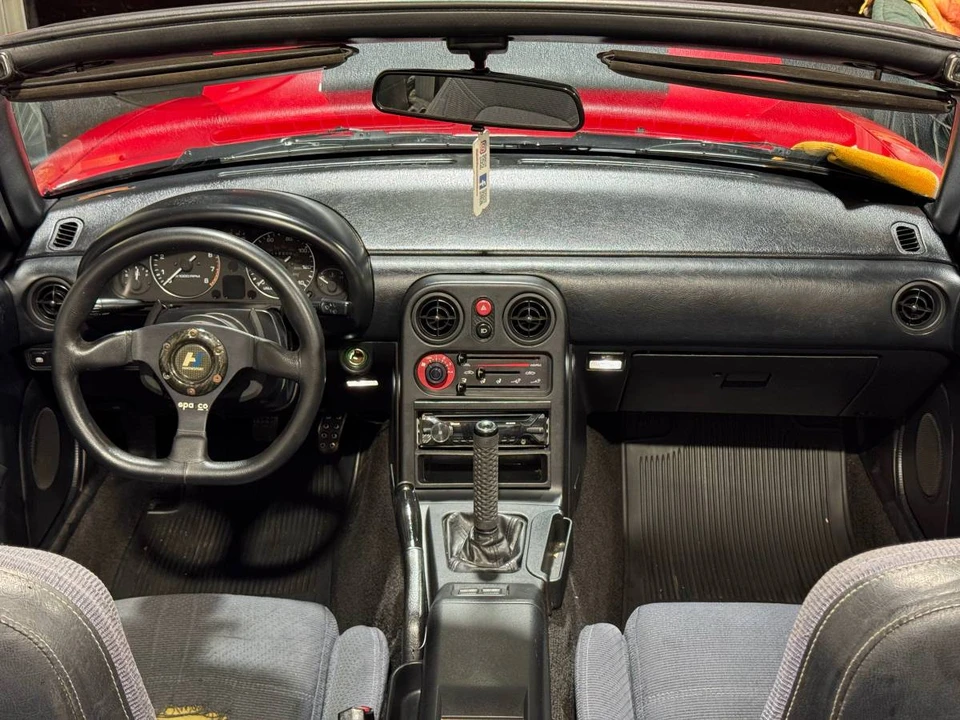 1992 Mazda NA MX-5 Miata - Image 11 of 15